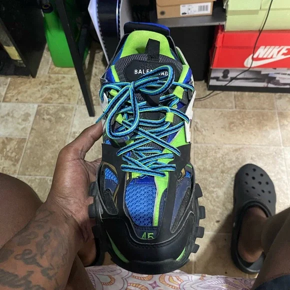 Balenciaga sales sneakers poshmark